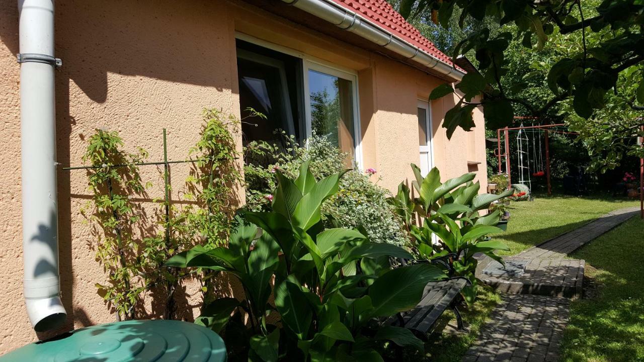 Uns Luett Hus Villa Krakow am See Exterior photo